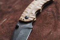 Why D2 Steel Makes a Top Choice for Your EDC Pocket Knife