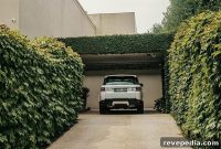 4 Ways to Double Your Garage Space Quickly