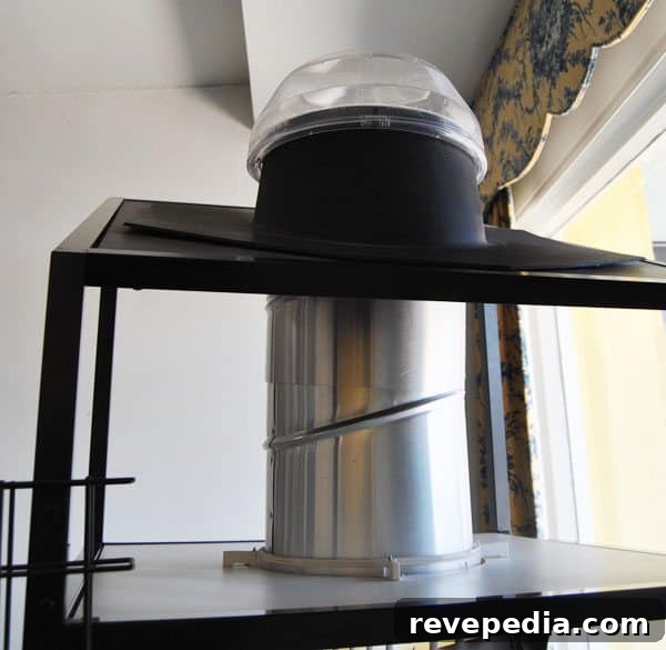 Connect with a Solatube Premier Dealer for Residential Daylighting Experts 8 solatube-dome-display-tubing