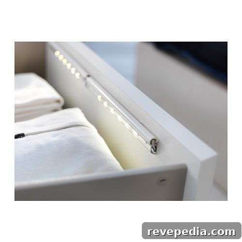 dioder-led-battery-operated-lamp-f-drawer__0156082_PE296091_S4