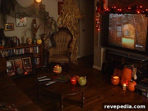 Decorate Your Home for Halloween Inspired by Matthew Gray Gubler 2 img 1405 1