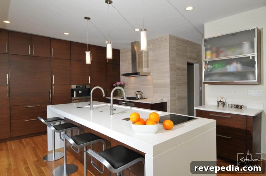 6 Advantages of Custom Cabinets for Your Home 2 Whitjill-020+