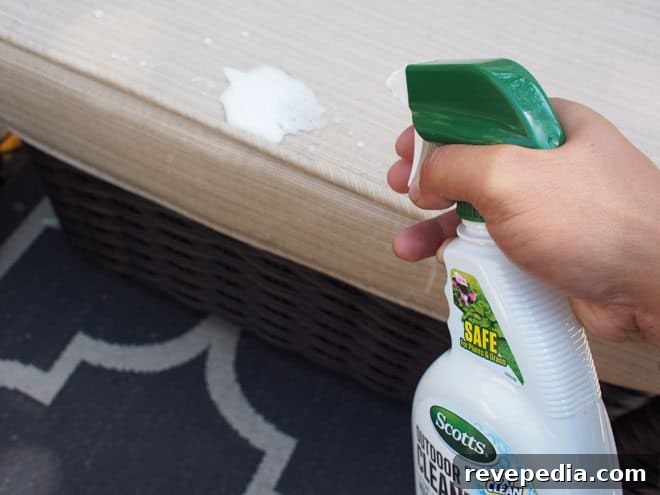 Keep Patio Furniture Clean: Remove Dirt, Stains & Mildew 3 scottsspray