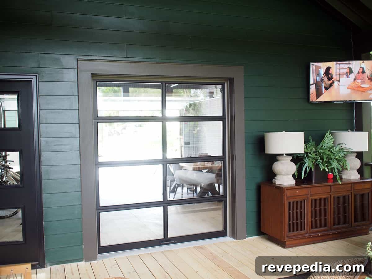 HGTV Urban Oasis: Tour a Stunning Ann Arbor Home 15 img 17319 19