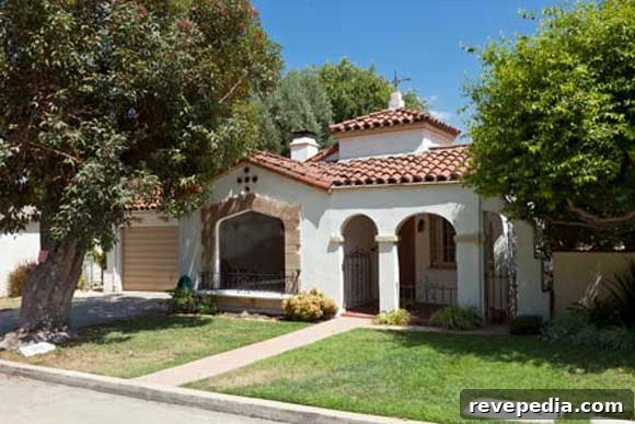 Los Angeles Colonial Revival Home With Spanish Interiors 3 this-old-house-los-angeles.jpg