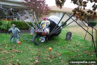 Creepy Halloween Spider Craft That Will Terrify Your Guests