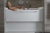 Kohler Elevance Bathtub: Redefining Universal Bathroom Design