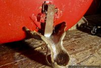How to Prep a Clawfoot Tub for Refinishing