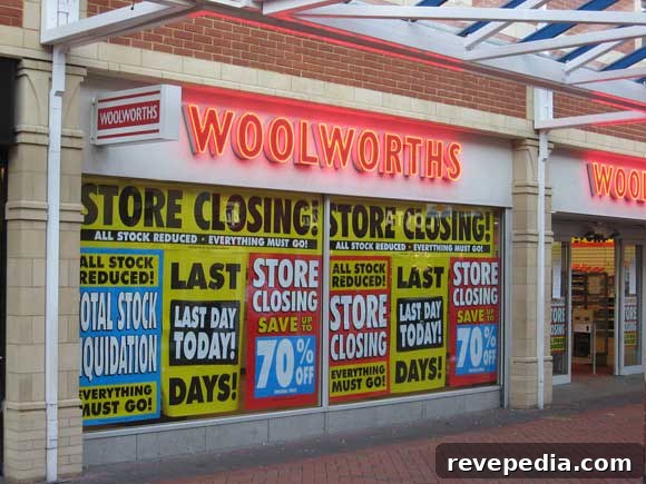 5 Must-Grab Deals to Find at a Liquidation Sale 55 liquidation-sale-bargains.jpg