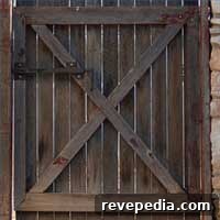 diy-wood-gate-small.jpg