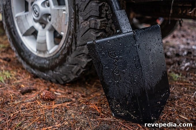 Top Overlanding Shovels for Off-Road Adventures 2 overlanding shovel