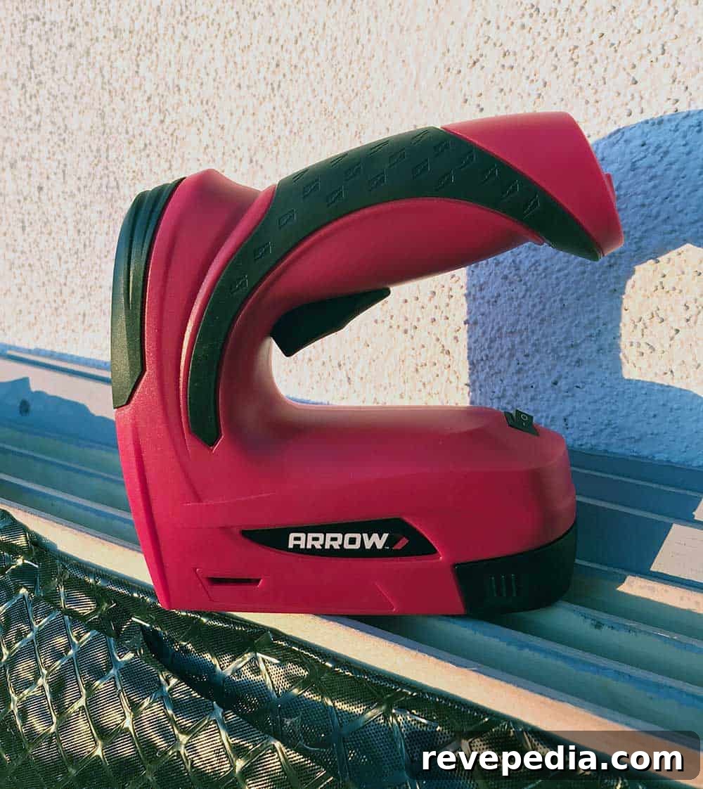 Arrow E21 Cordless Electric Staple Gun Review: Ideal for DIY Projects 4 img 23705 3