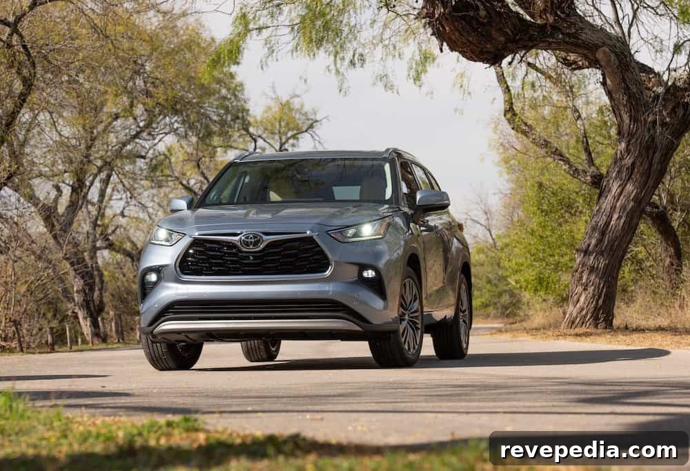2020 Toyota Highlander: Major Upgrades and What’s New 3 img 23757 2