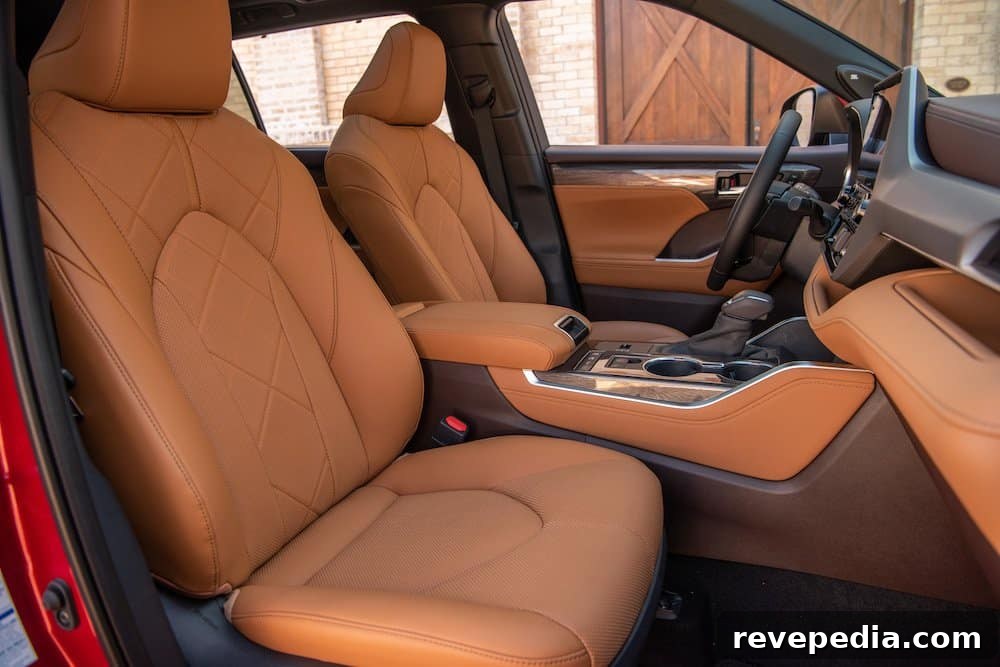 2020 Toyota Highlander: Major Upgrades and What’s New 4 img 23757 3