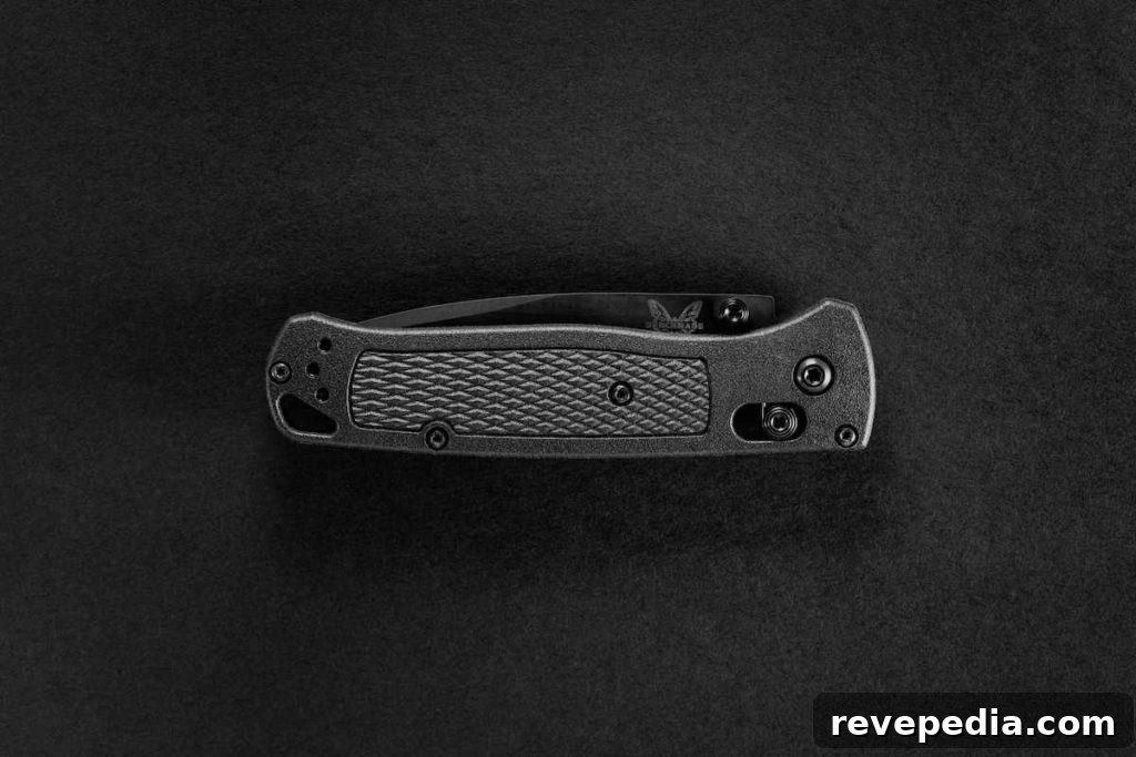 Discover the Perfect Benchmade Bugout Knife for You 3 img 23925 2