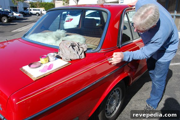 Hand Pinstriping Techniques for Classic Cars: A Step-by-Step Guide 2 pin-striping-mercedes.jpg