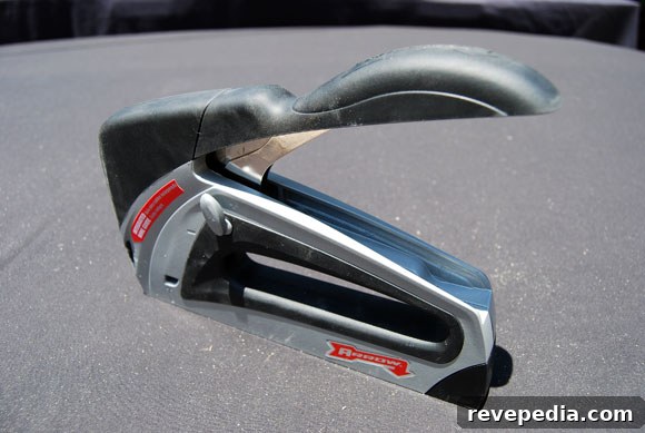Secure Materials Quickly With the T50elite Arrow Stapler 2 arrow-stapler-t50elite.jpg