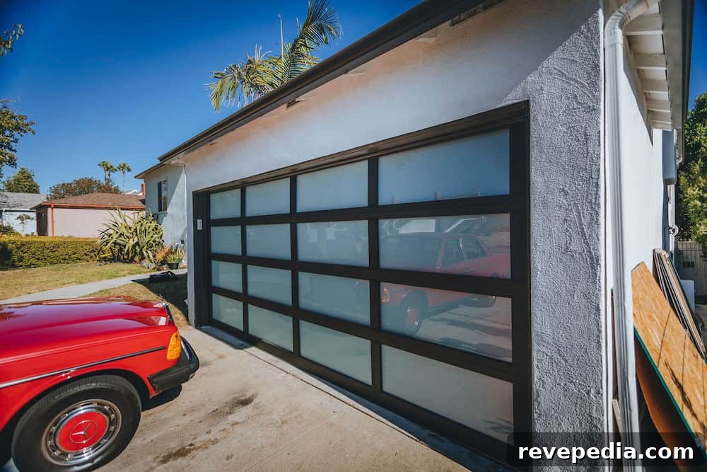 Boost Curb Appeal Instantly with a Clopay Avante Garage Door 12 img 24080 11