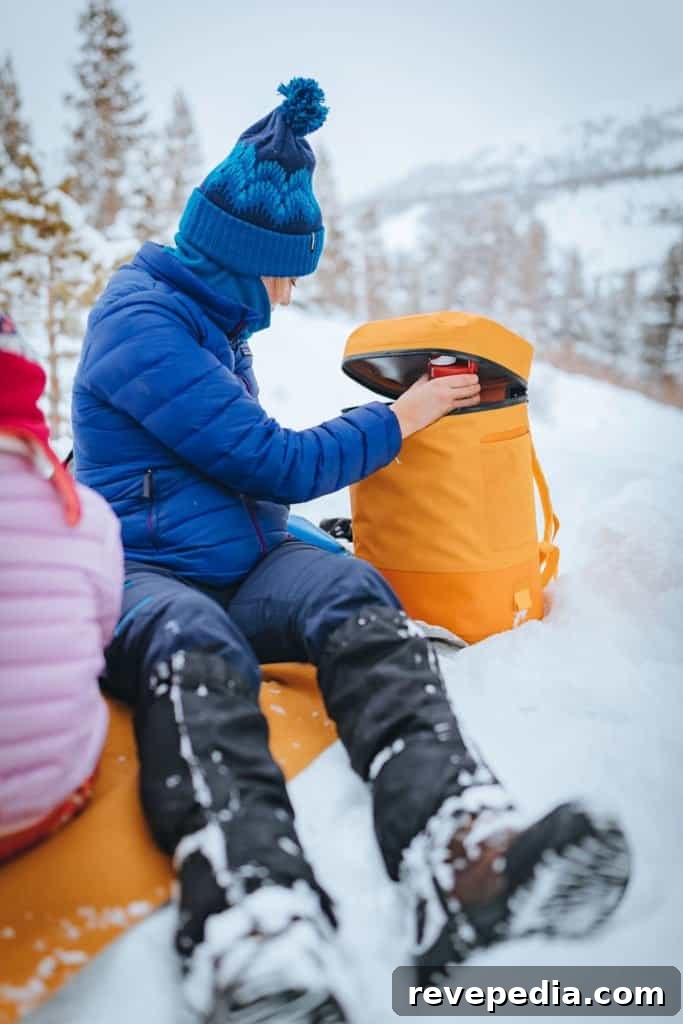 Hydro Flask Soft Cooler Backpack Review & Buying Guide 3 img 24123 2