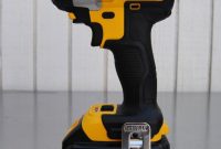 DeWALT 20V Max Brushless Impact Driver — Compact Power Tool