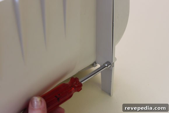 ice-maker-bolts.jpg