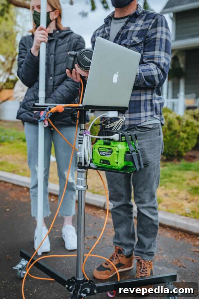 Greenworks inverter attached to 60V mower battery