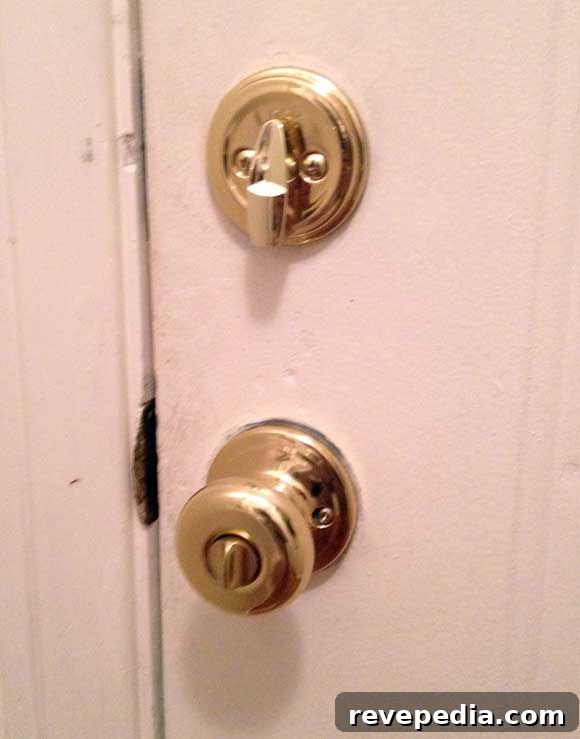 Kwikset Double-Lock Handleset: Secure Door Hardware Options 3 interior-handle.jpg