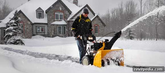 Single-Stage vs Two-Stage Snow Throwers: Which to Choose 2 cub-cadet-snow-thrower.jpg