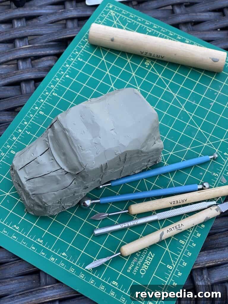Clay Modeling Techniques from CALTY Design: Insights & Workflow 2 img 25326 1