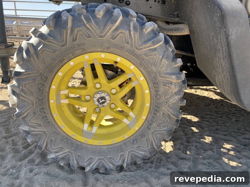 John Deere’s New Gator: Rugged Utility Vehicle Built for Work 12 img 26060 11