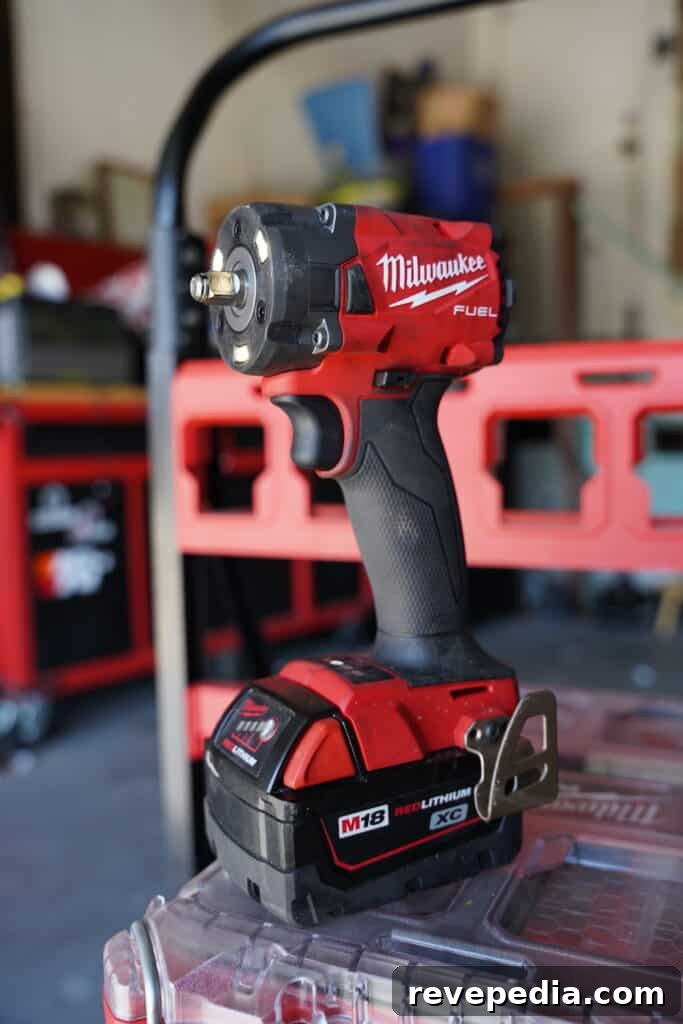 Milwaukee 3/8 Impact Wrench — Compact High-Torque Driver 2 img 27155 1