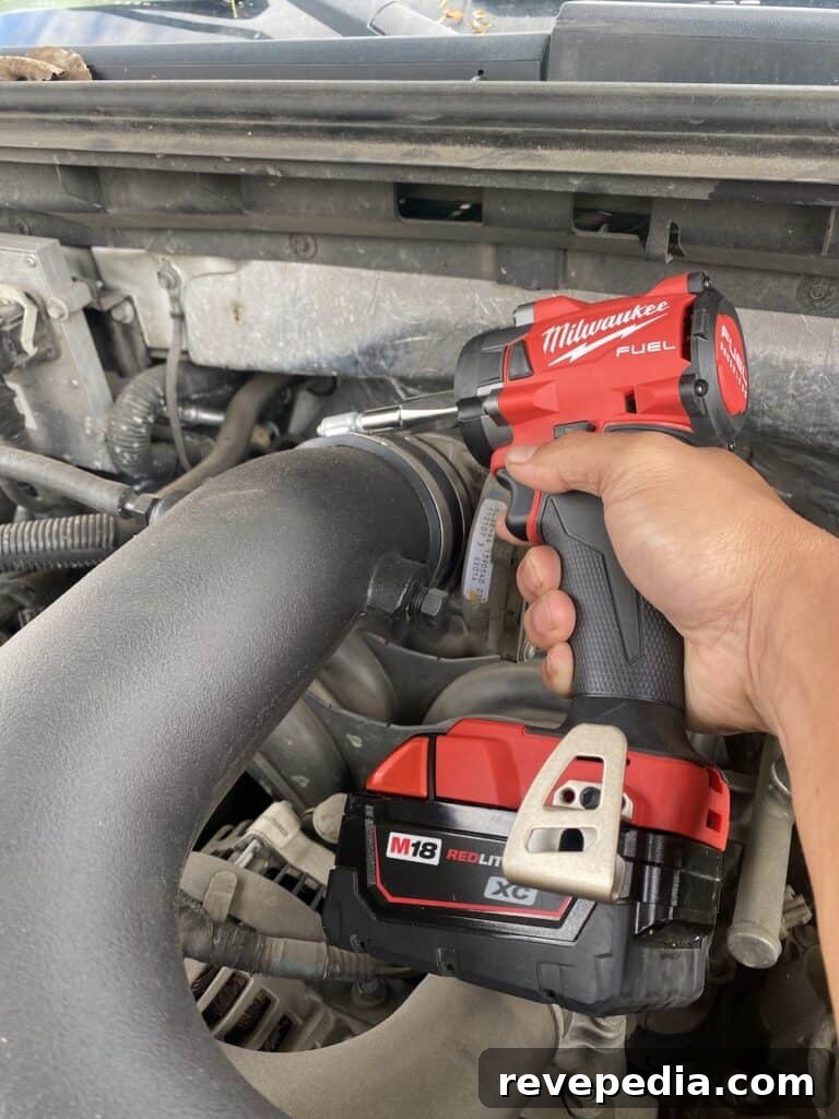 Milwaukee 3/8 Impact Wrench — Compact High-Torque Driver 8 img 27155 7