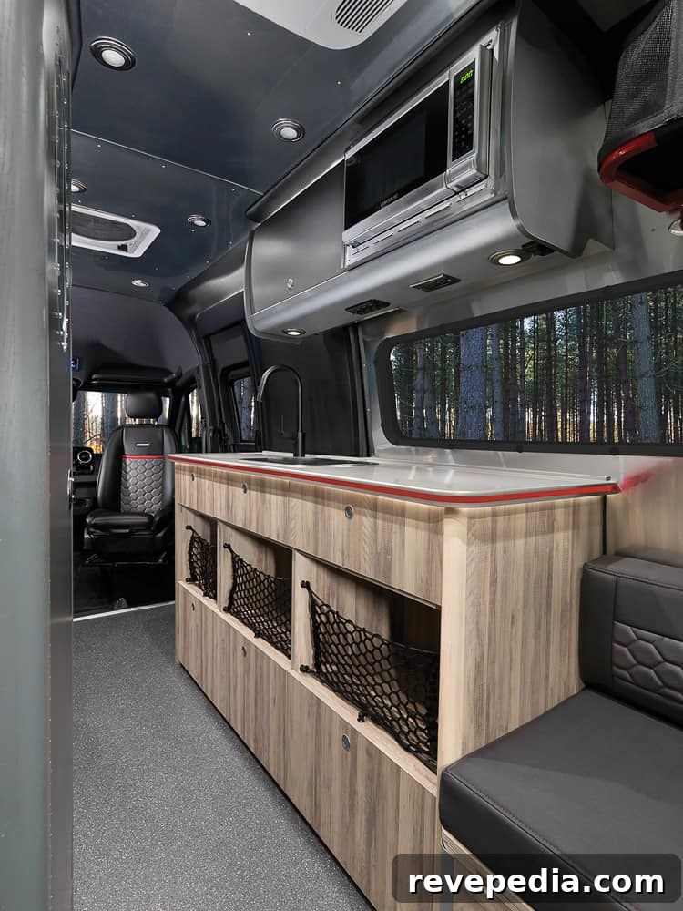 Airstream Interstate 24X: Luxury Adventure Van Guide 33 img 27159 32