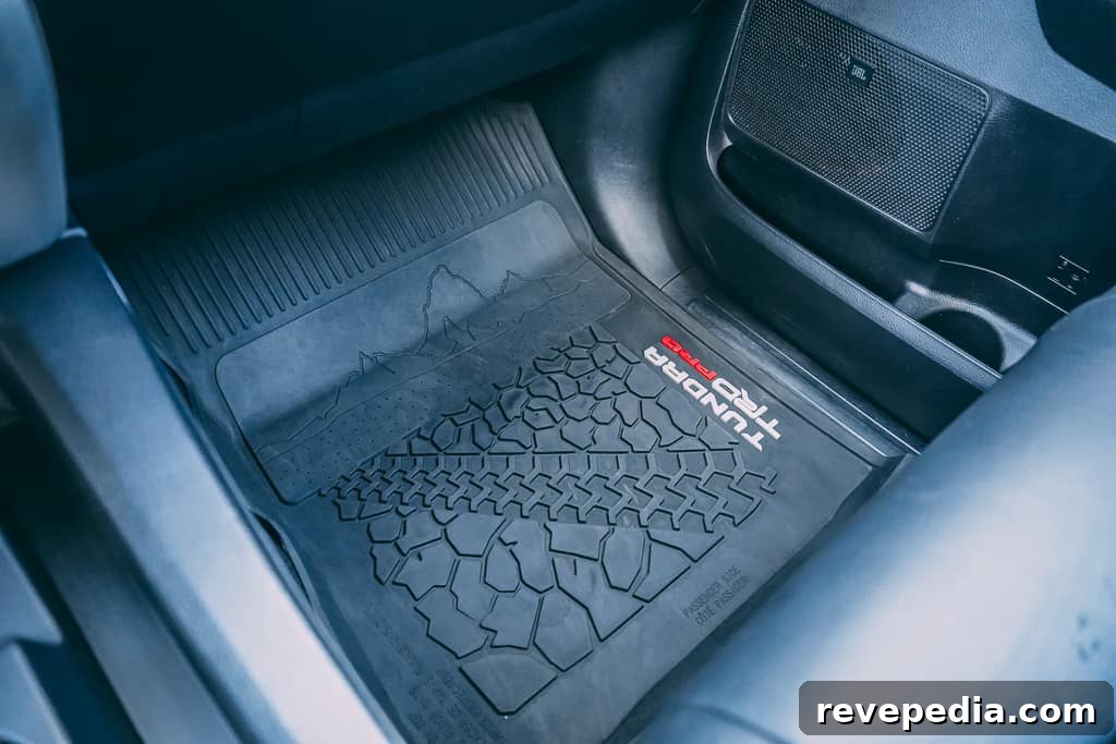 Inside the Final Toyota Tundra V8: Specs, Performance & Legacy 18 Tundra front grill
