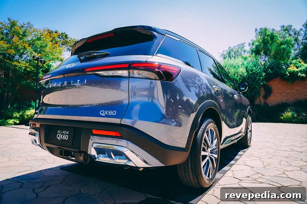 2024 Infiniti QX60: New Luxury Features and What’s Changed 3 2022 Infiniti QX60 side profile