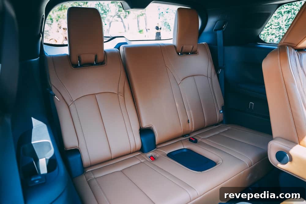 2024 Infiniti QX60: New Luxury Features and What’s Changed 35 Exterior side mirror