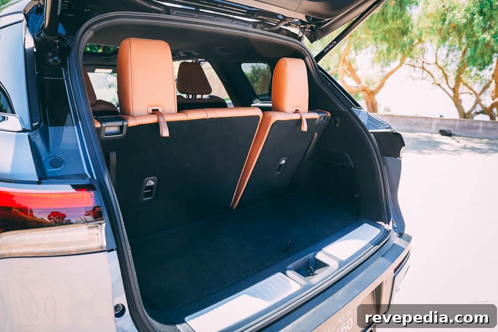 2024 Infiniti QX60: New Luxury Features and What’s Changed 36 Folded third-row seat