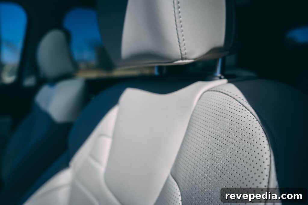 Kia Telluride Photo Gallery: Interior, Exterior, and Details 3 Kia Telluride interior 2