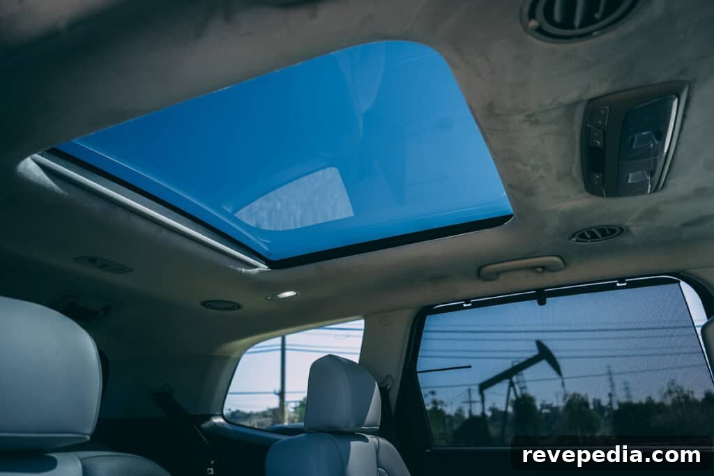Kia Telluride Photo Gallery: Interior, Exterior, and Details 4 Kia Telluride interior 3