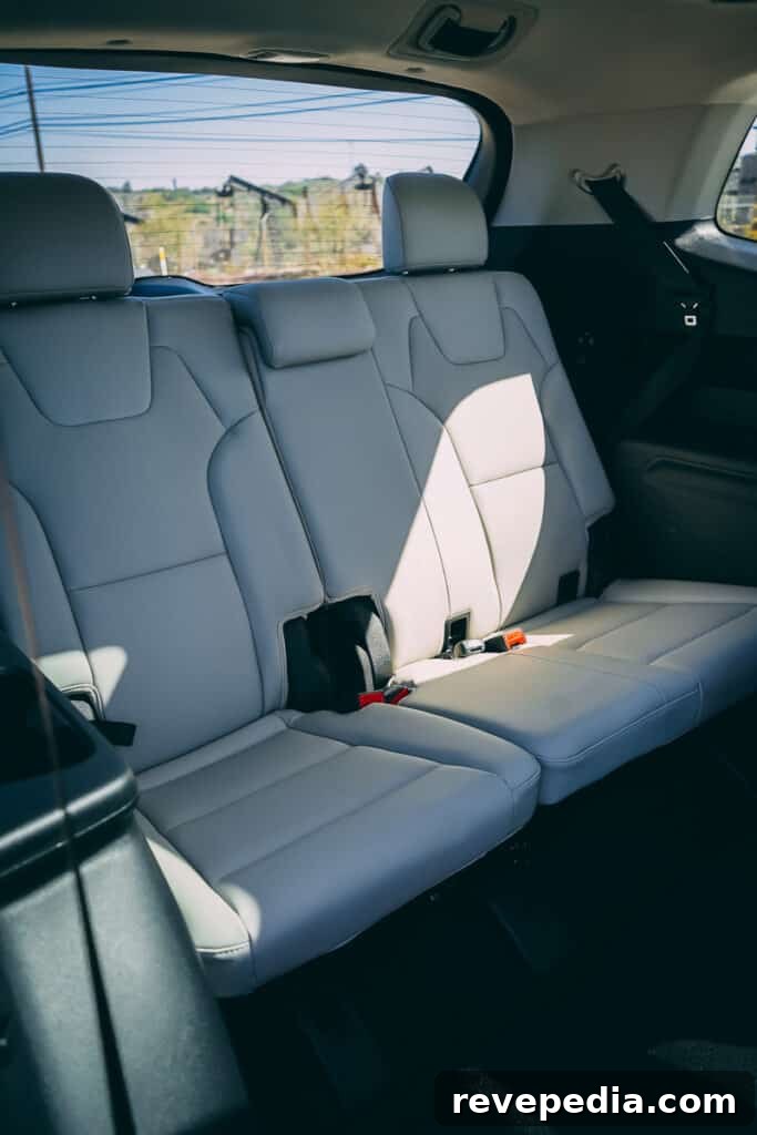 Kia Telluride Photo Gallery: Interior, Exterior, and Details 6 Kia Telluride interior 5