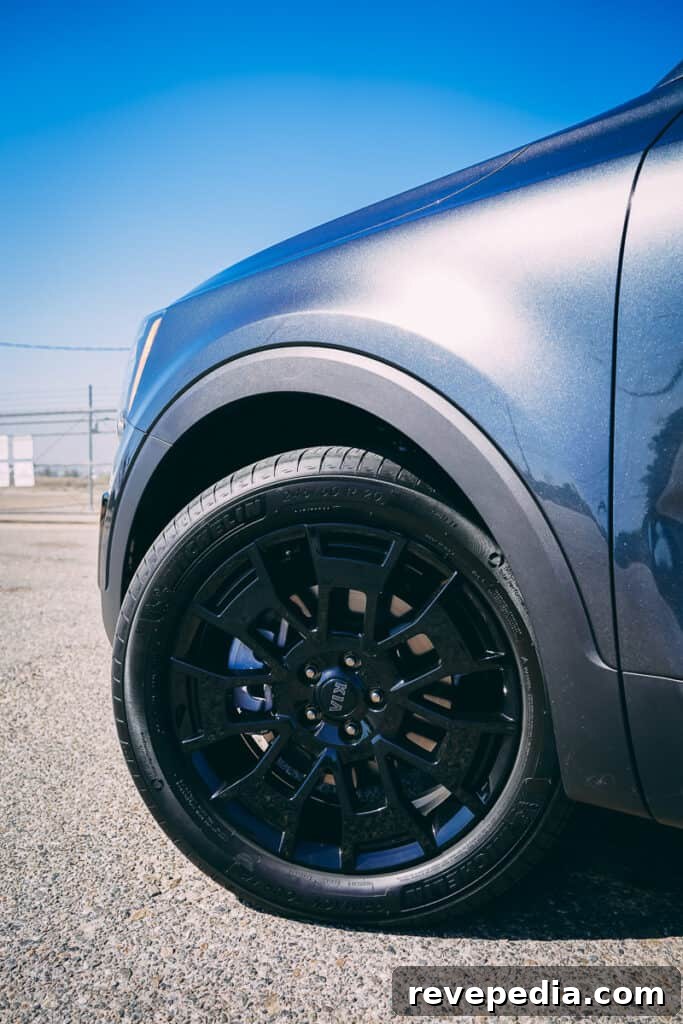 Kia Telluride Photo Gallery: Interior, Exterior, and Details 51 Kia Telluride exterior 1