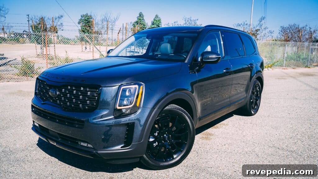 Kia Telluride Photo Gallery: Interior, Exterior, and Details 55 Kia Telluride exterior 5
