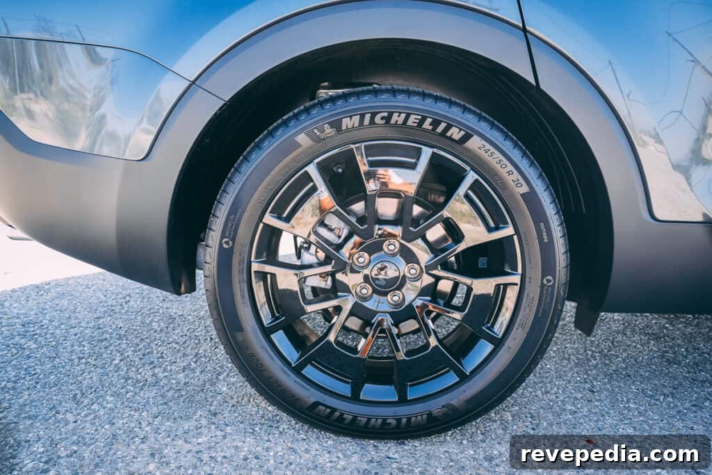 Kia Telluride Photo Gallery: Interior, Exterior, and Details 57 Kia Telluride exterior 7