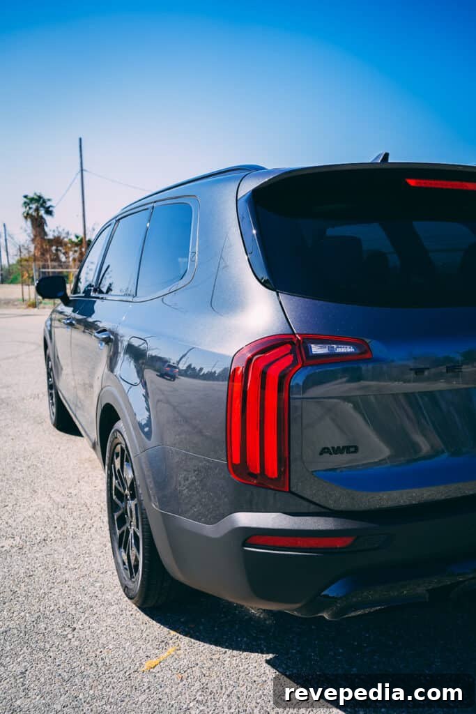 Kia Telluride Photo Gallery: Interior, Exterior, and Details 62 Kia Telluride exterior 12