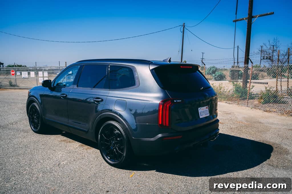 Kia Telluride Photo Gallery: Interior, Exterior, and Details 63 Kia Telluride exterior 13