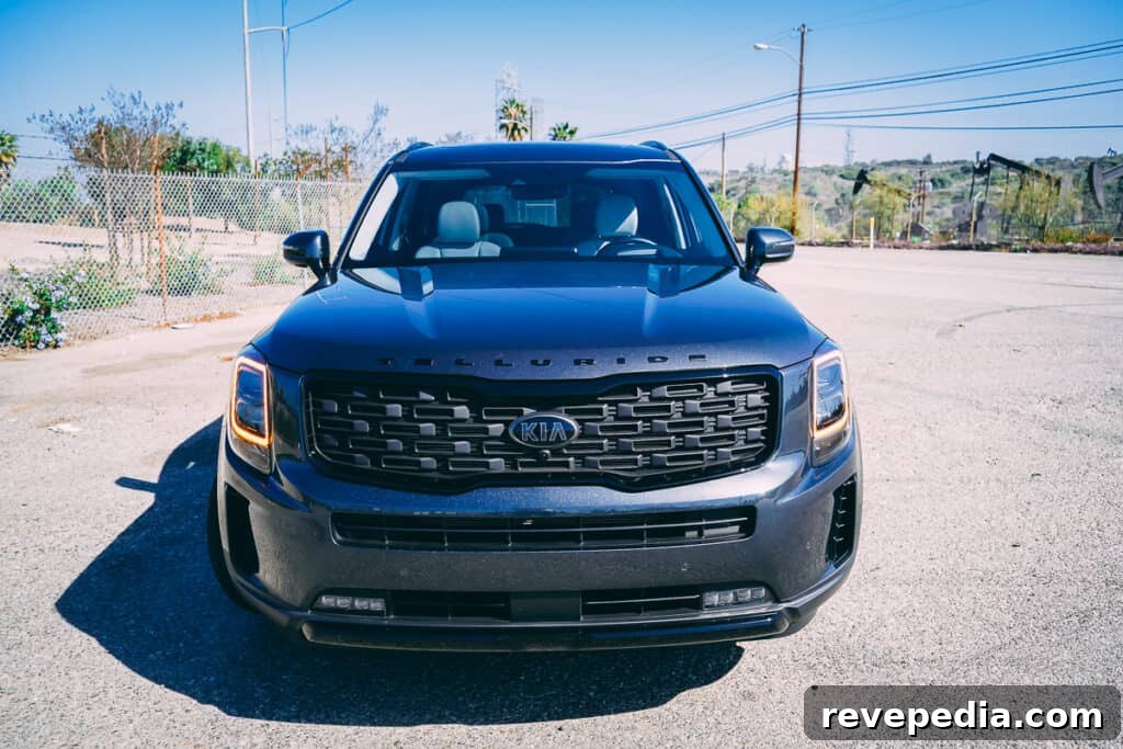 Kia Telluride Photo Gallery: Interior, Exterior, and Details 66 Kia Telluride exterior 16