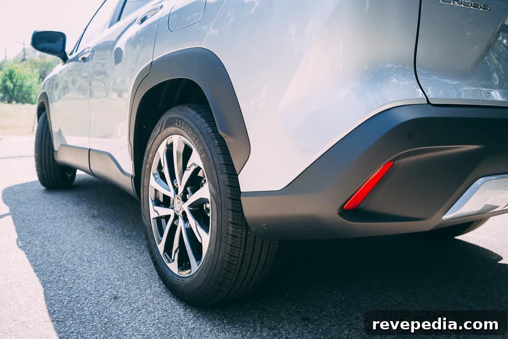 2022 Toyota Corolla Cross: Designed for Gen Z Drivers 39 img 28106 38