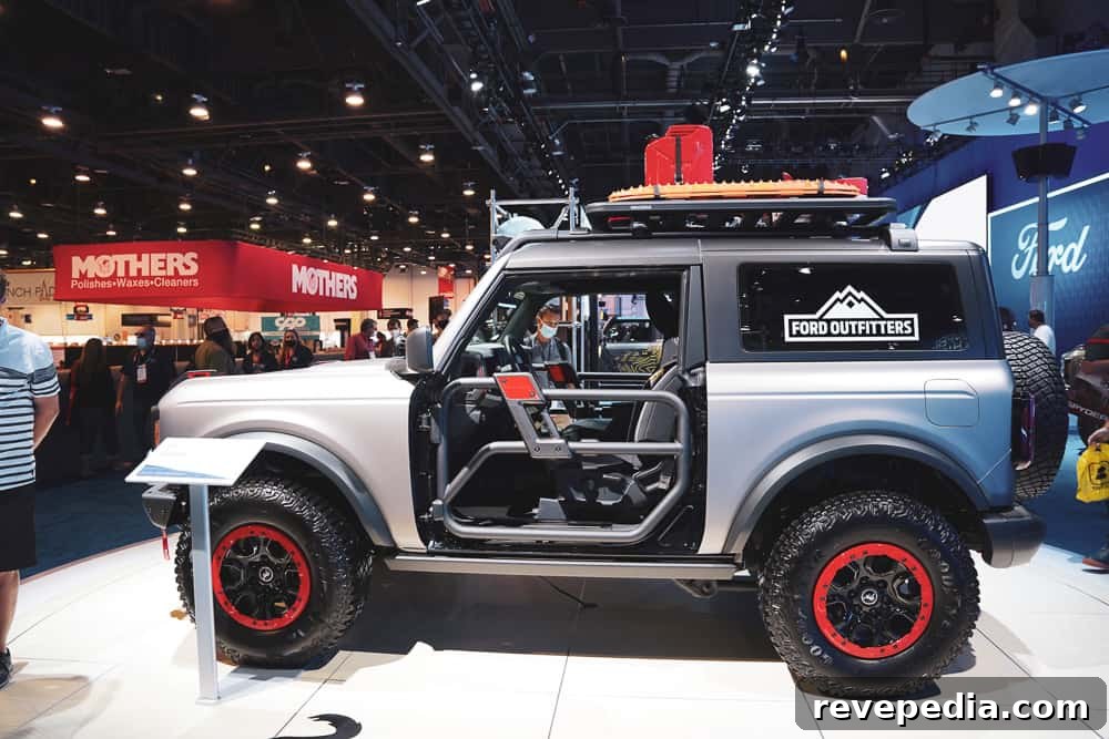 Top 50 Ford Broncos Spotted at SEMA 2021 34 img 28875 33