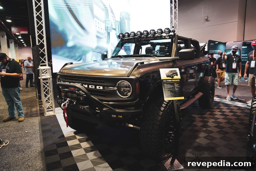 Top 50 Ford Broncos Spotted at SEMA 2021 40 img 28875 39