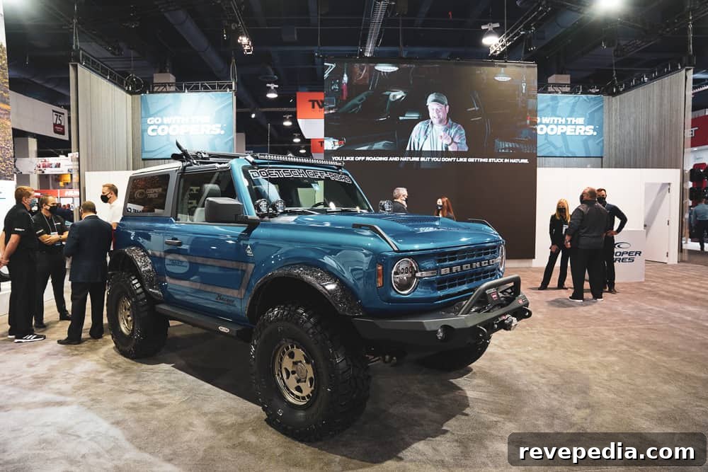 Top 50 Ford Broncos Spotted at SEMA 2021 53 img 28875 52